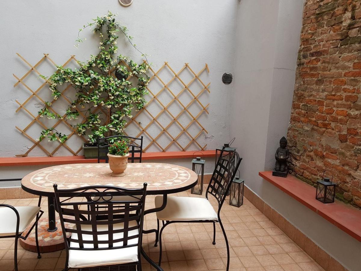 Apartamento Nell'Antico Ghetto Ebraico Ferrara Exterior foto