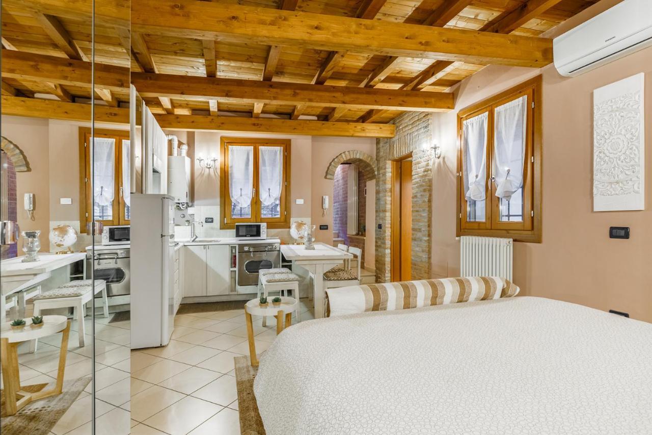 Apartamento Nell'Antico Ghetto Ebraico Ferrara Exterior foto